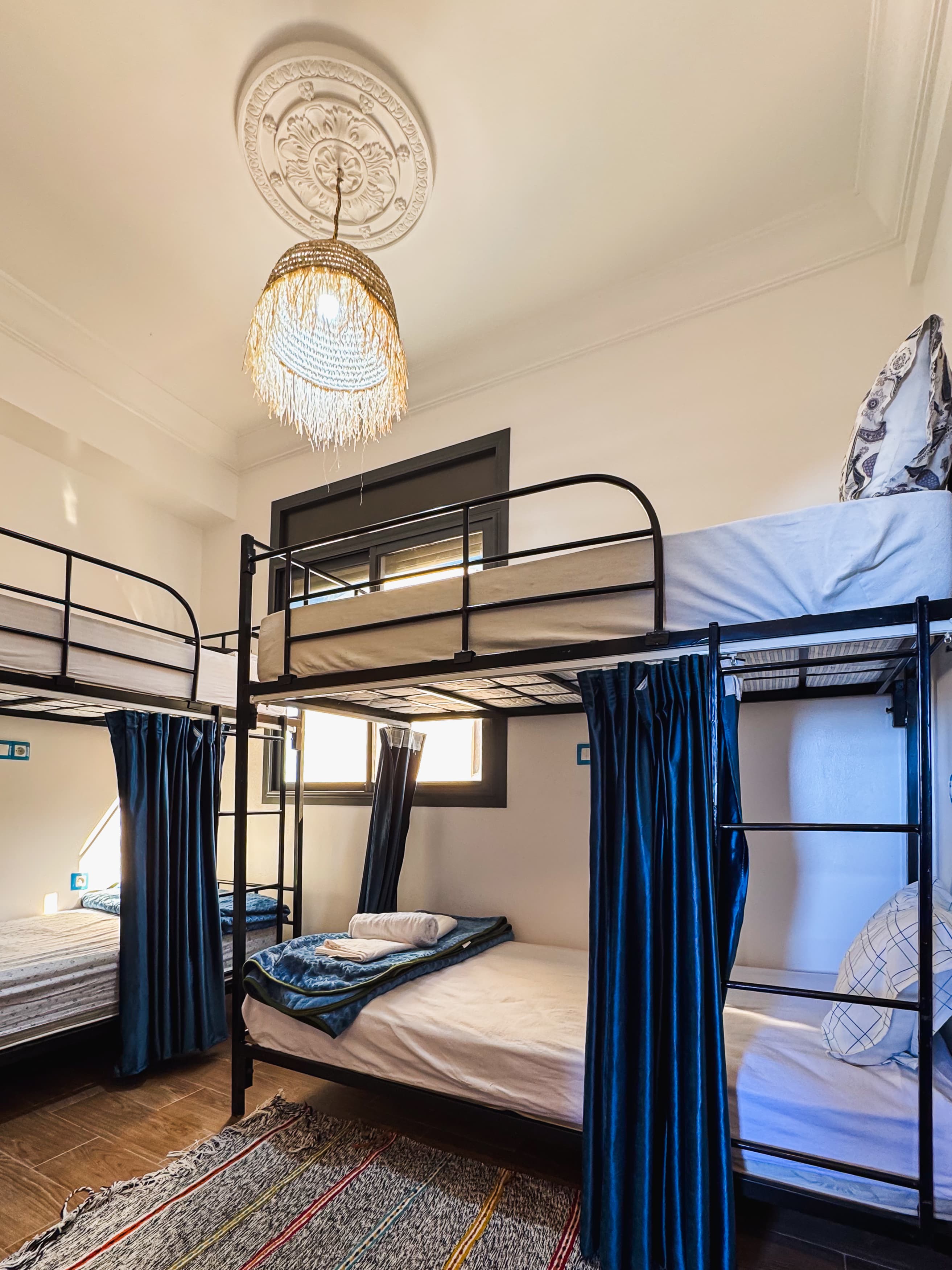Female Surf Dorm — 4 Beds — photo 1