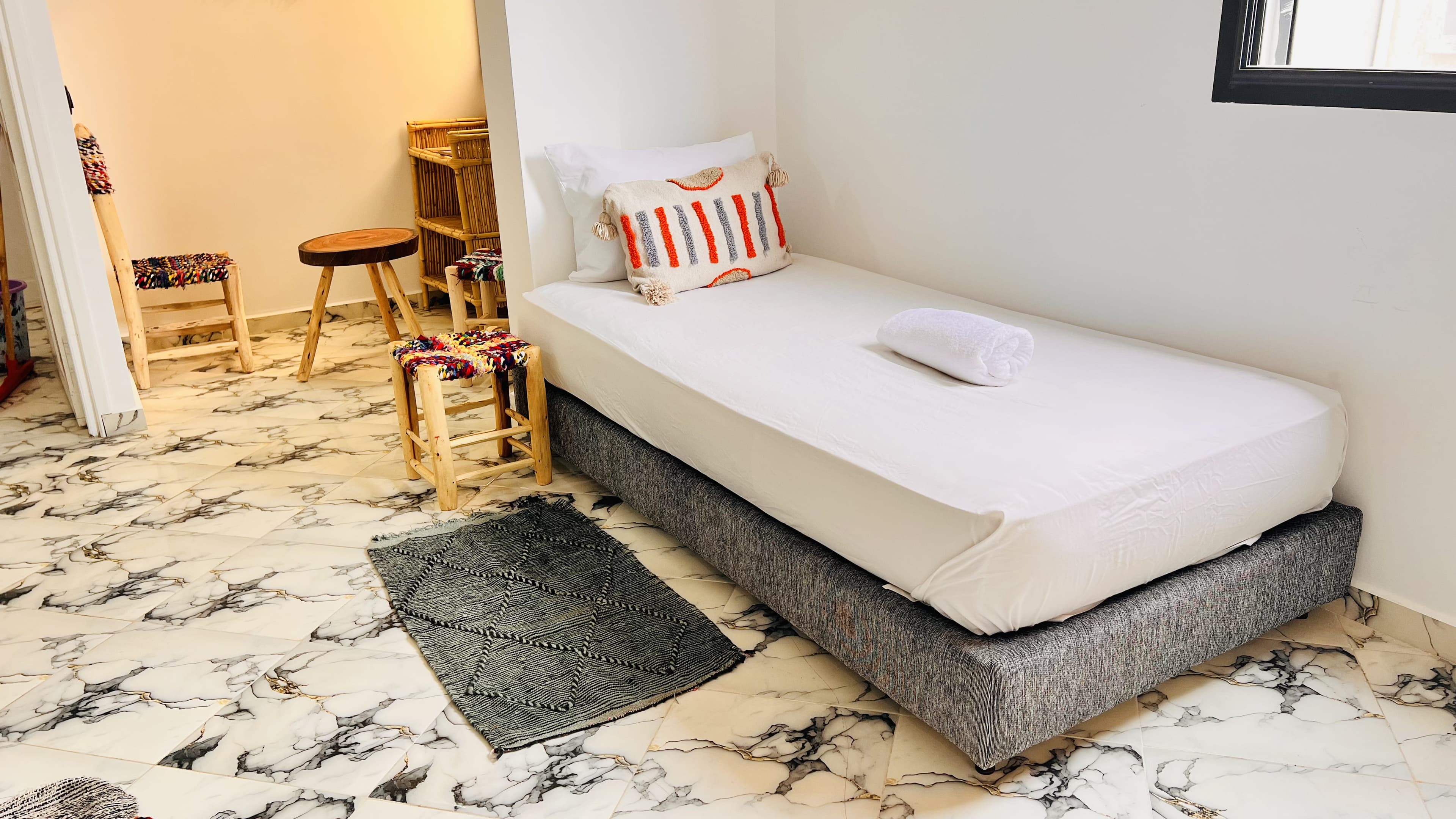Private Triple Suite — Anchor Point — photo 4