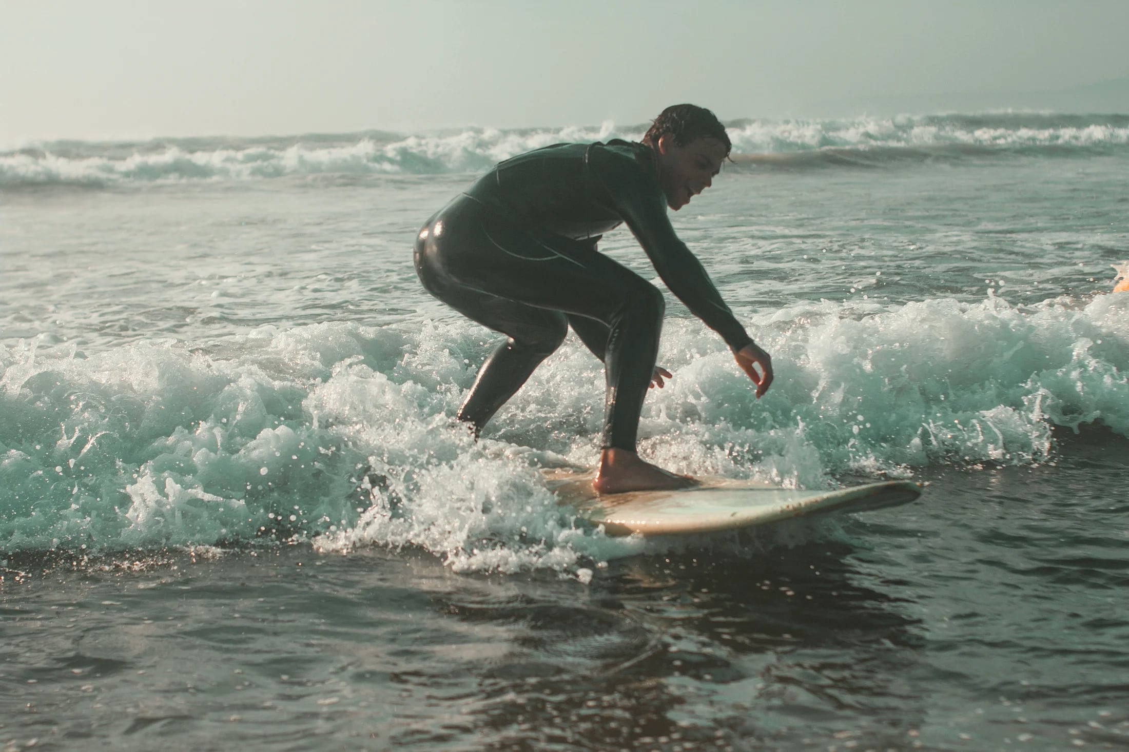 Free surf or relaxing at the beach
