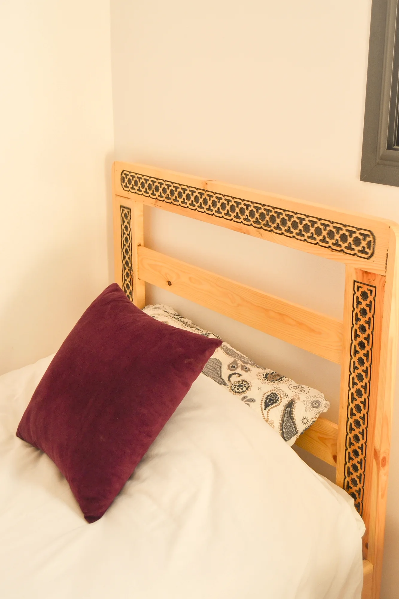 Mysteries shared twin room with sea view at Blue Pearl, photo 5