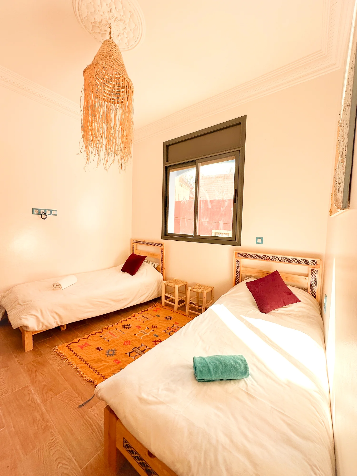 Mysteries shared twin room with sea view at Blue Pearl, photo 2